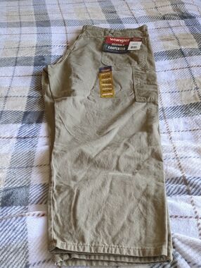 Wrangler Carpenter Pants - Khaki Green Workwear Tan Would Be More Accurate Color